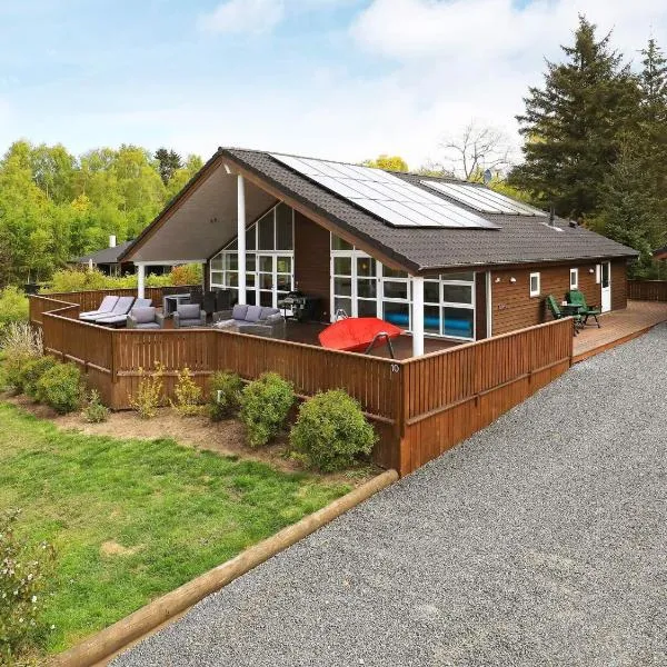8 person holiday home in Skals, hotel v destinaci Skals