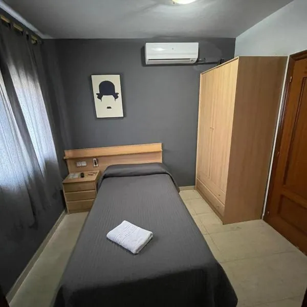 Hostal del Carmen, ξενοδοχείο σε Terrassa