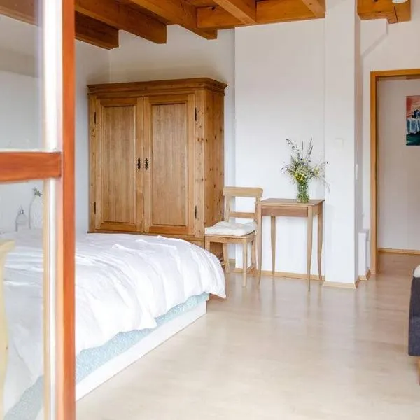 4-Zimmer-Ferienwohnung Waldblümle, hotel in Dobel