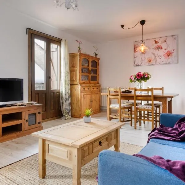 APARTAMENTO CASA PALOMA, hotel v destinaci Ansó