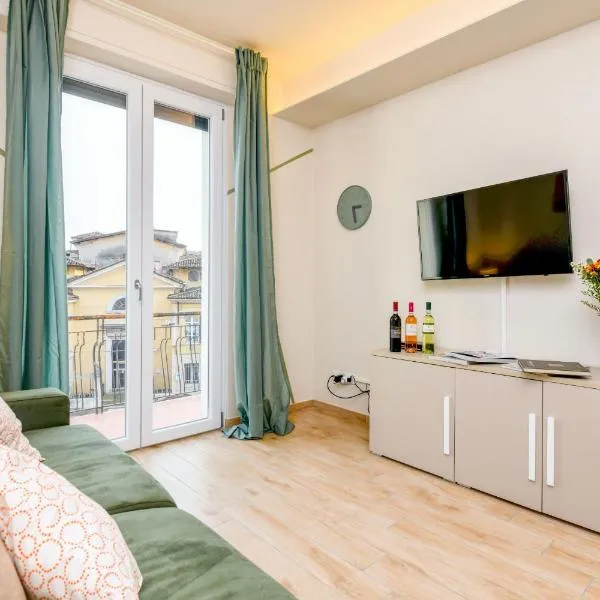 Appartamento Ulivo - Gardagate, hotel v destinaci Salò