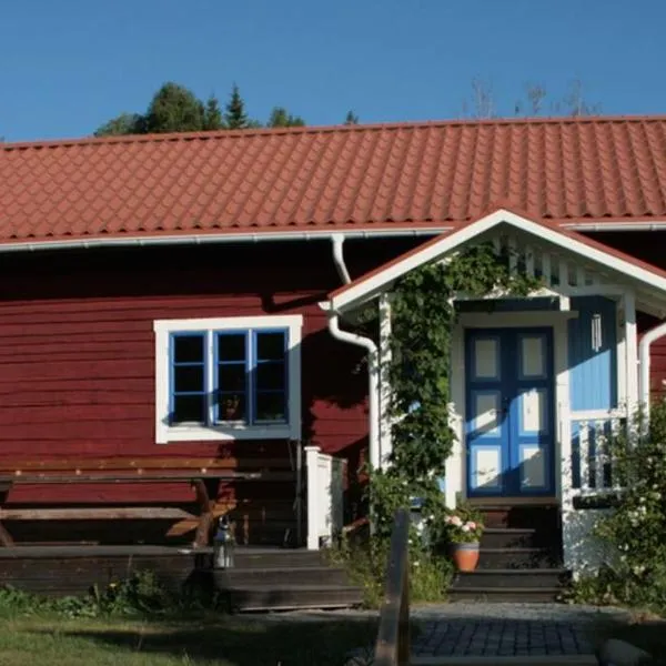 Bakgården i Revsund, hotel in Gällö