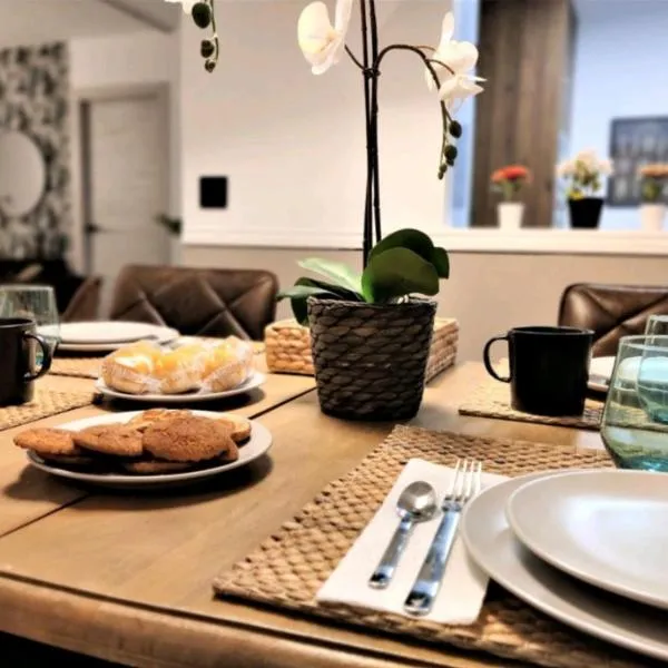 Suite Haus Vargas, hotel v destinaci Santander