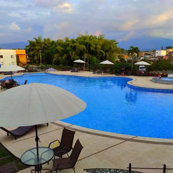 Apartasol 102 B el mejor sitio para tu descanso y diversión CON WIFI, hotel in La Tebaida