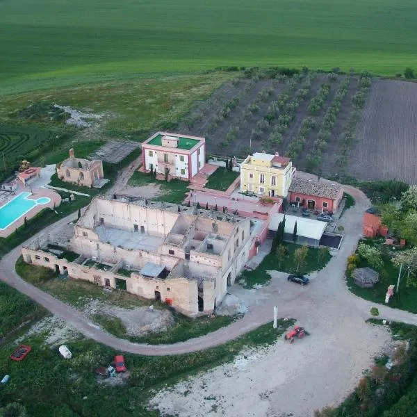 Masseria Sant'Agapito, хотел в Лучера