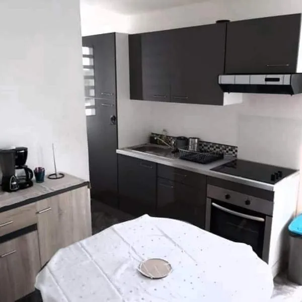 Chez kafrine et minous, ξενοδοχείο σε Ravine des Cabris