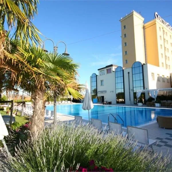 Zanhotel Centergross, hotel in Argelato