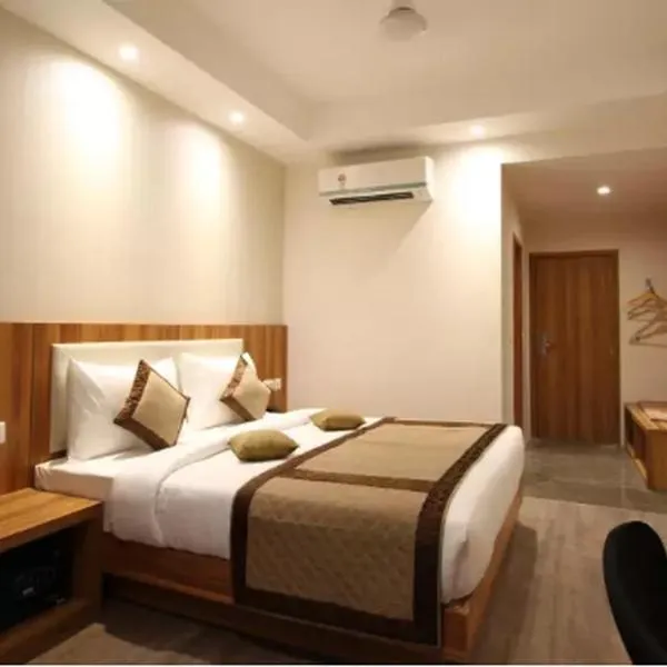 Hotel Le Roi Raipur at Raipur Railway Station, hotel v destinaci Rájpur
