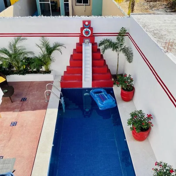 Casa Piramide: Fully Furnished 2-Bedroom House w/ Private Swimming Pool and Waterfall, 5 Minute Walk from the Beach, hotel in Barra de Navidad