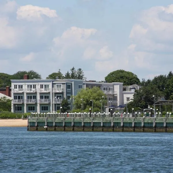 The Harbor Front Inn, hotel a East Marion