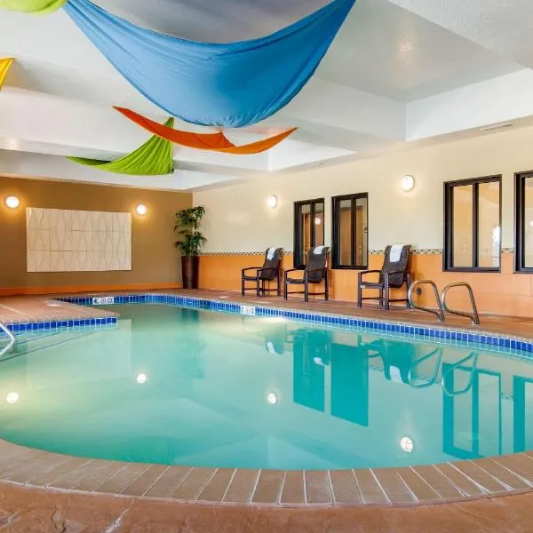 Comfort Inn & Suites Brighton Denver NE Medical Center, hotell i Hudson