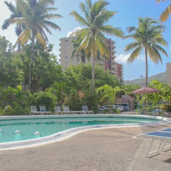 Fisherman Point Beach Resort, hotel di Ocho Rios