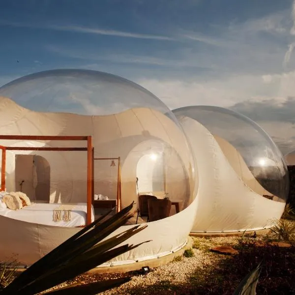 Green Land Bubble Glamping, hotel di Las Canas