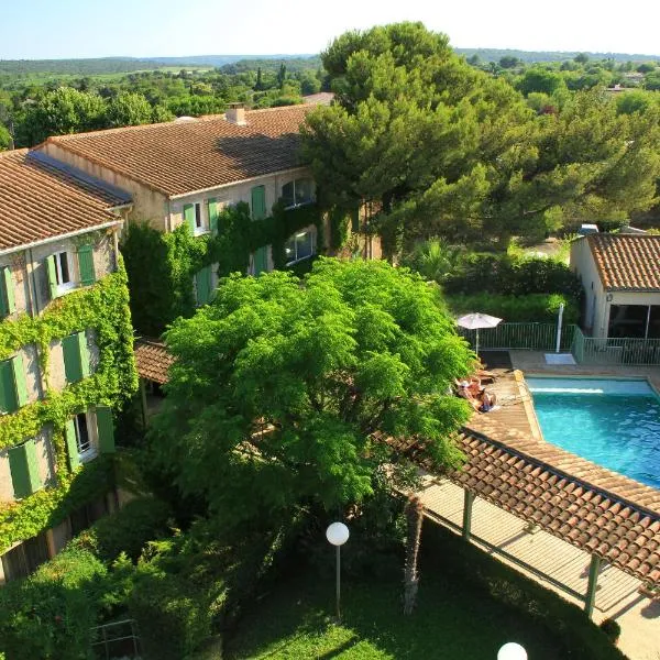 Logis Hotel Restaurant Uzès Pont du Gard、ユゼスのホテル