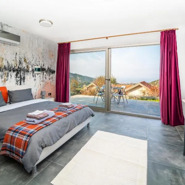 Chardonnay Guest Studio Rooms with Great view for nature lovers, hotel in Kérynia