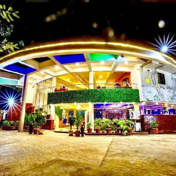 The Center Court Resort & Spa, hotel in Betul