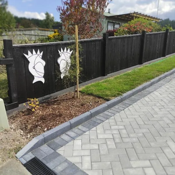 The Knights at Motuoapa, Tongariro Crossing, Taupo, hotel v destinaci Turangi