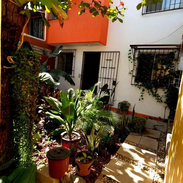 Casa Lomas del Marinero Internet Starlink SIN GARAJE, hotel in Puerto Escondido