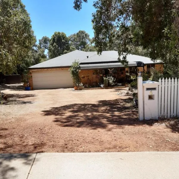 Mundaring Bed and Breakfast, hotel v destinaci Mundaring