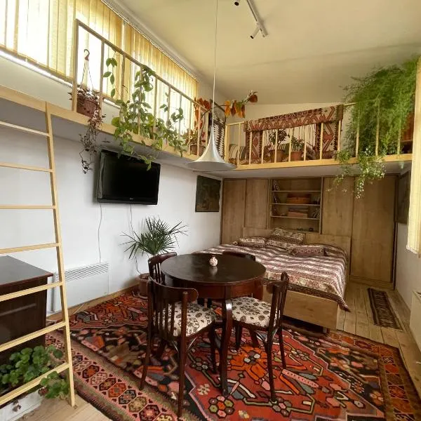 Armine's B&B, hotel in Gyumri