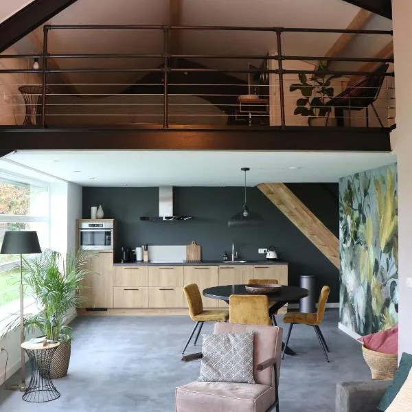Met de Kippen op Stok - Vakantiehuisjes, hotel in Baexem