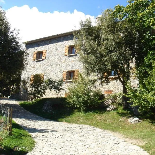Chambre d'Hôte "Chez Antoinette et Charles", hotel v destinácii Venaco