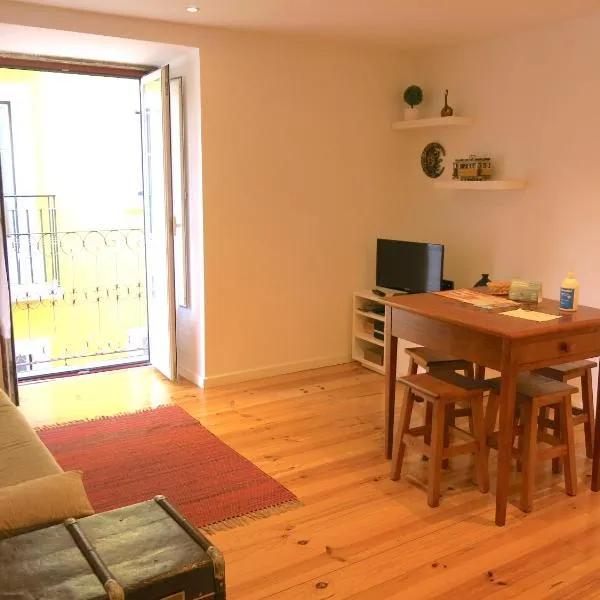 Cozy Studio in Mouraria with AC