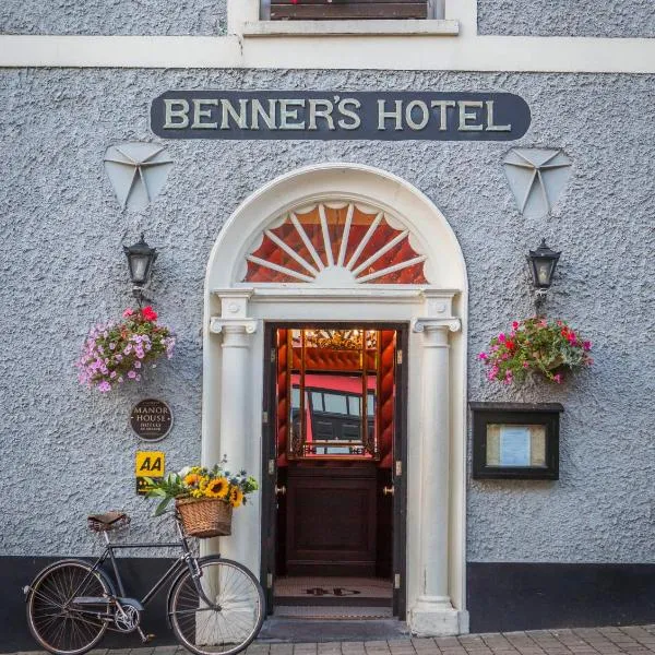 Dingle Benners Hotel, hotel in Ventry