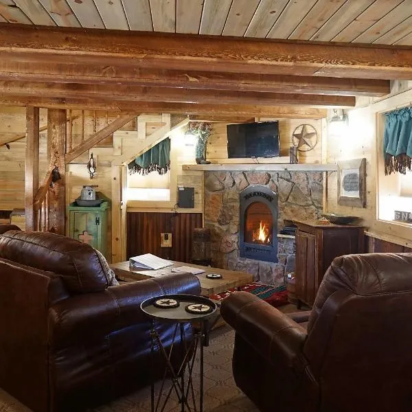 Return to Lonesome Dove, hotel in South Fork