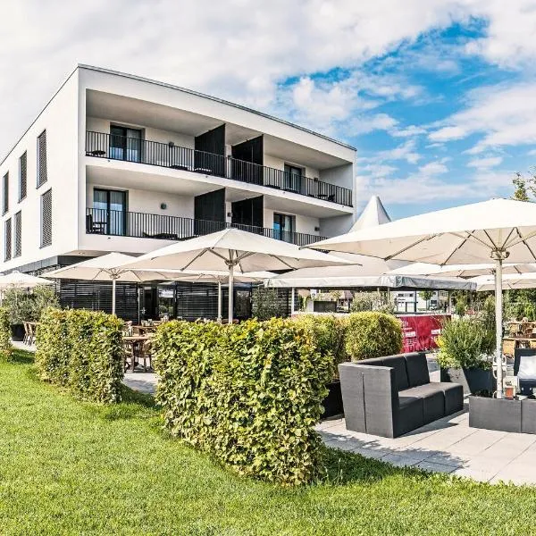 Schlosshotel Hellenstein, hotel em Anhausen