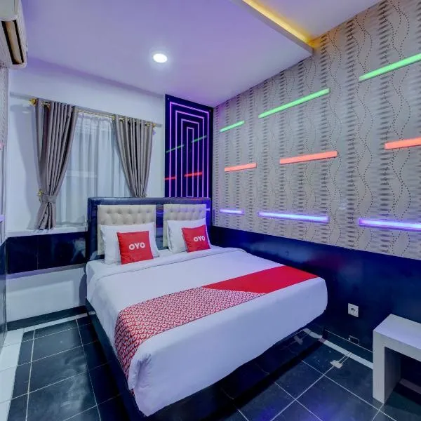 Super OYO 4010 Zaara Guest House Syariah, hotel v destinaci Padang