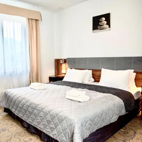 Hotel Komfort – hotel w mieście Krzywaczka