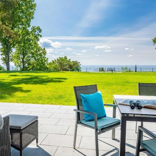 Terrassenwohnung "Kranich" - Oase am Haff, хотел в Garz