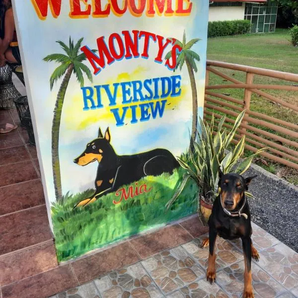 Monty's Riverside View Resort, hotel in San Narciso