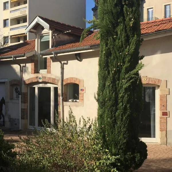 La Suite Alain, hotel v destinaci Nancy