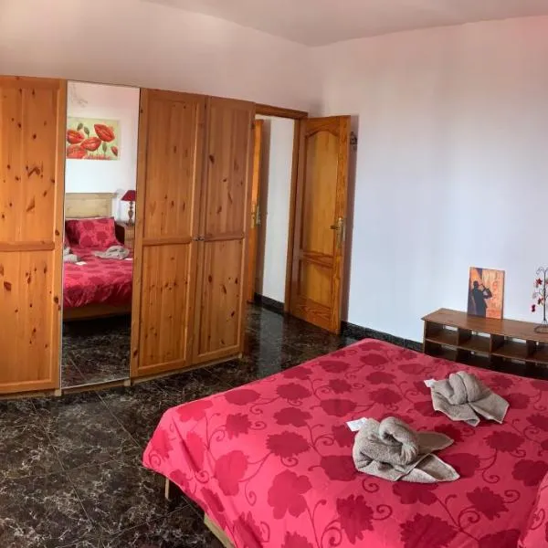 Naomi’s House, готель у місті Fasnia