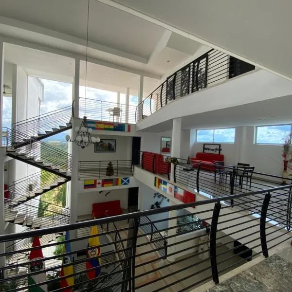 HOTEL CAMPESTRE LA MONTAÑA, hotel in Girardot