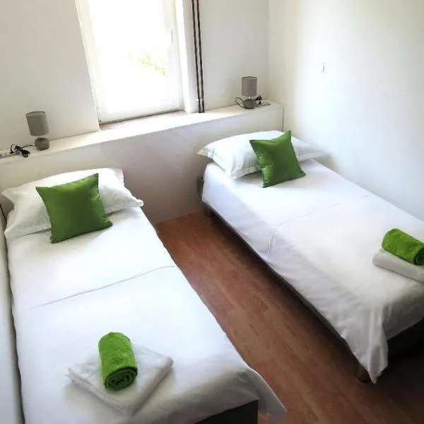 Apartmani Alta – hotel w Krku