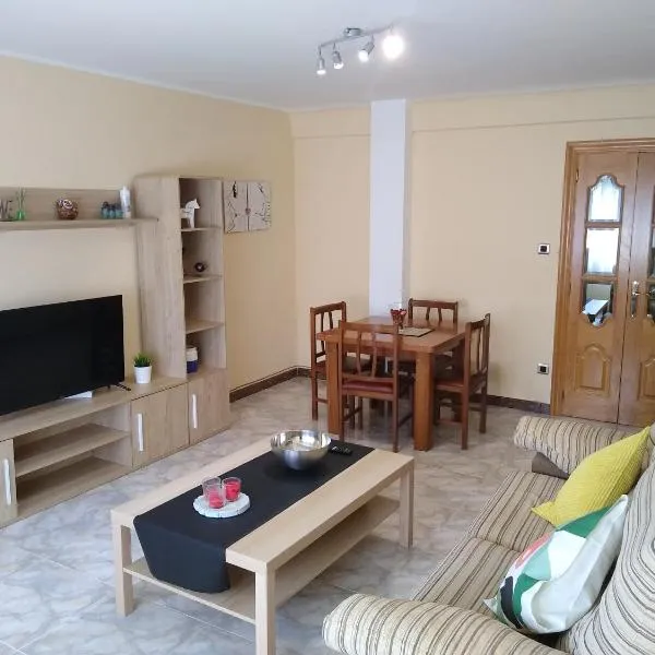 Apartamentos La Rosa - Calamocha, hotel din Torrijo del Campo