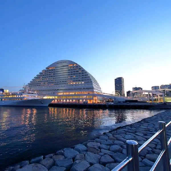 Kobe Meriken Park Oriental Hotel، فندق في كوبه