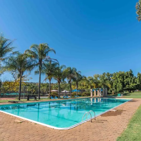 Sparkling Water Hotels & Spa, hotel i Rustenburg