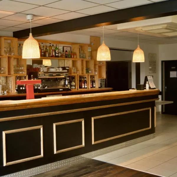 HOSTEL Les Bois Verts - Les Herbiers, hotel a Les Herbiers