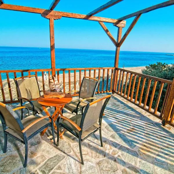 Flamingo Hotel Pelion - Seaside Superior Studios & Suites, hotel v destinaci Chorevtón