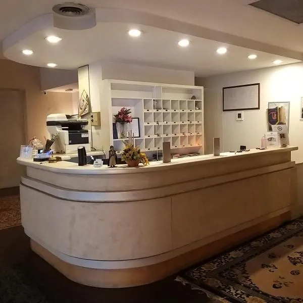 Cavalieri del Tau, hotel v destinácii Altopascio