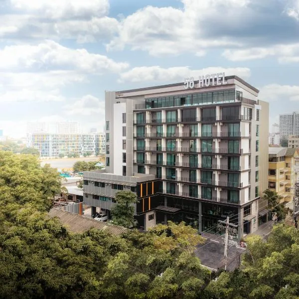 56 Hotel, hotel em Bang Na