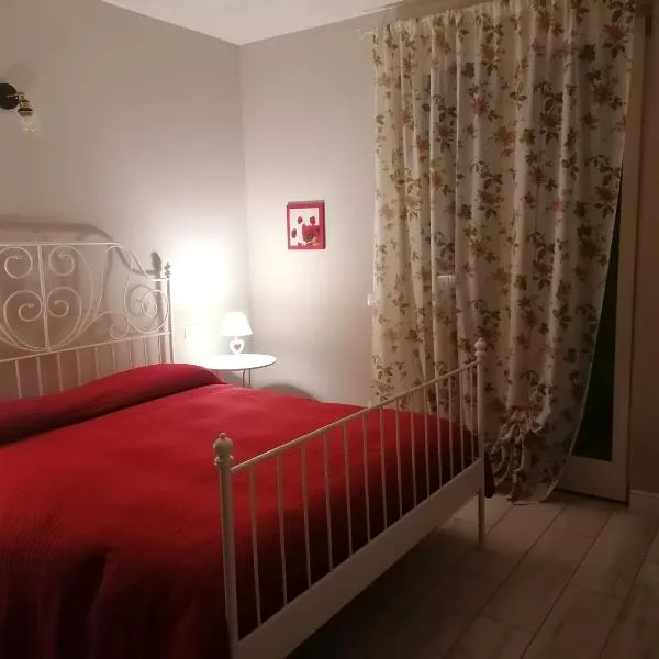 Bilocale Papavero, Magnolia o Girasole, hotel v destinácii San Felice del Benaco