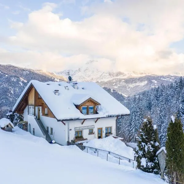 Haus Belodei - Apt B, hotel San Martino in Badiában