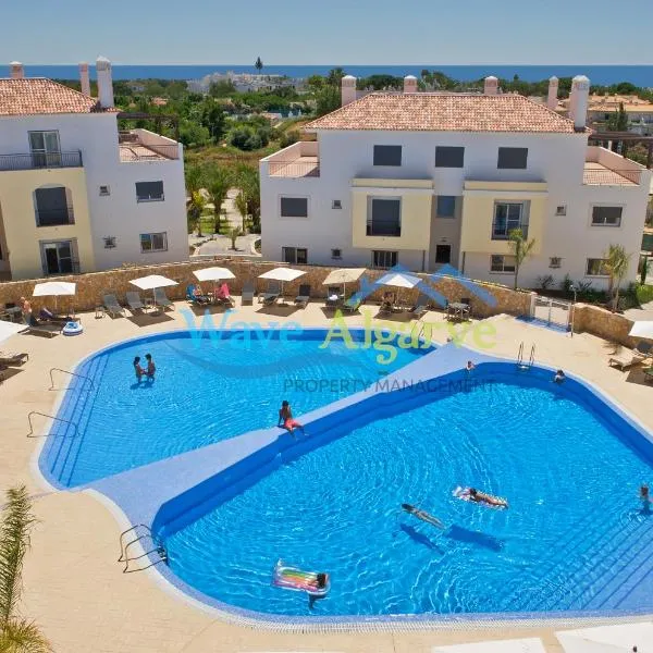 O Pomar in Cabanas by Wave Algarve, hotel v destinaci Cabanas de Tavira