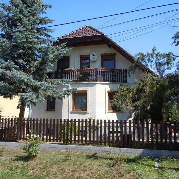 apartman-kata, hotel Fertődön