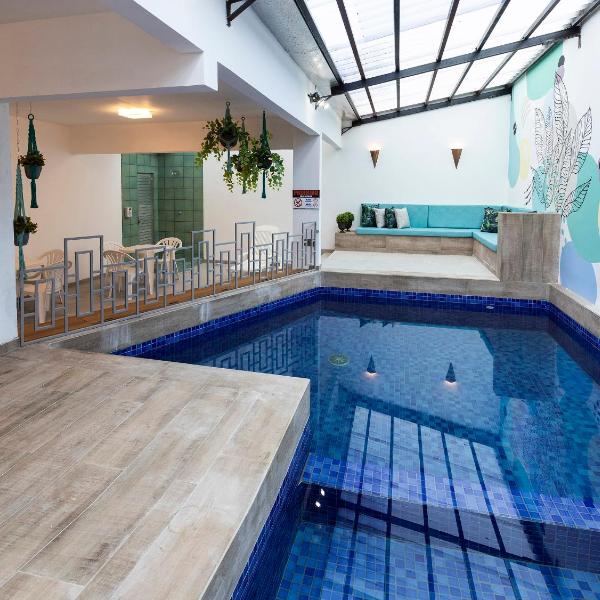 H Hotel